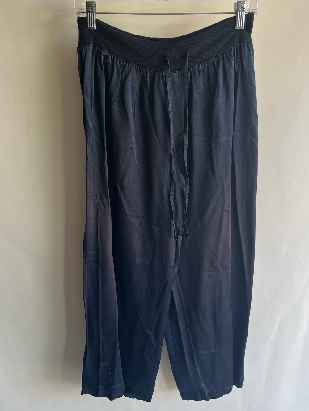 PJ Harlow Pajama Pants Satin Blue Jolie Capri Sz Sm PJ’s EUC